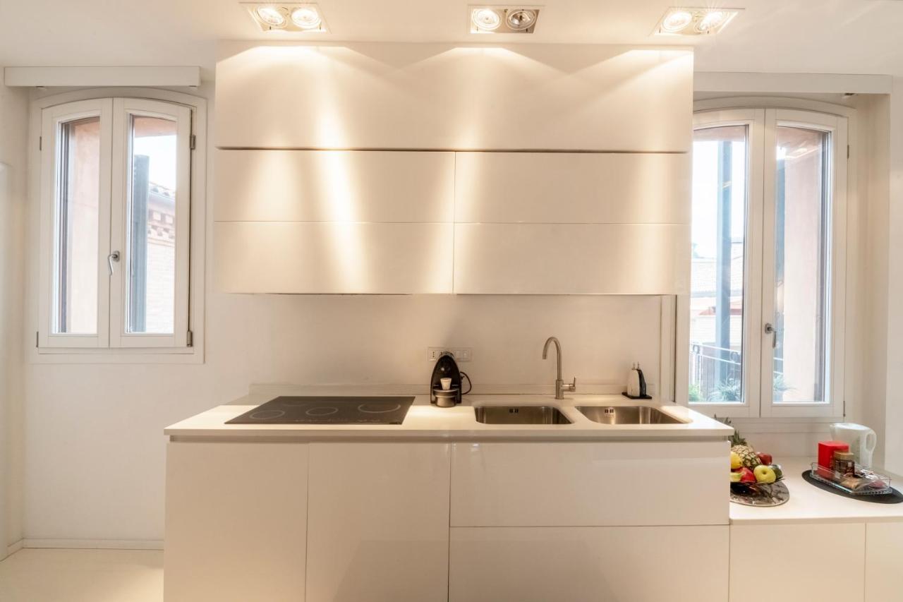 Charming Flat In Centro A Ferrara Con Posto Auto别墅 外观 照片