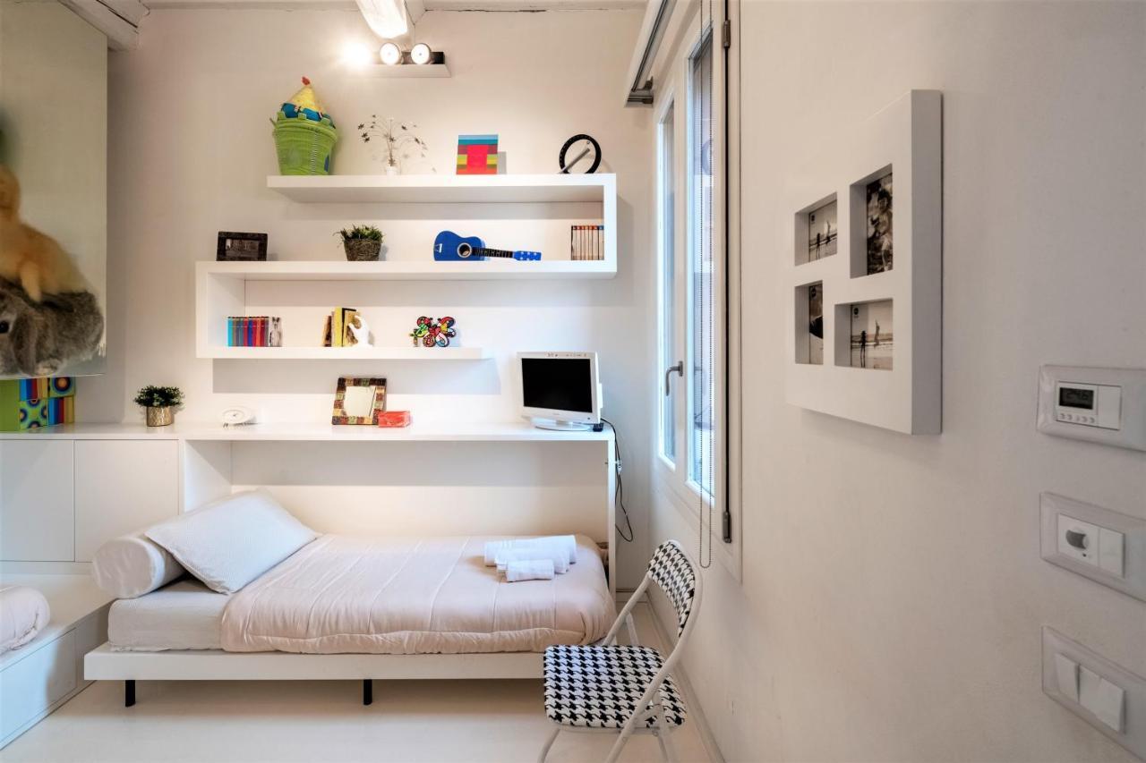 Charming Flat In Centro A Ferrara Con Posto Auto别墅 外观 照片